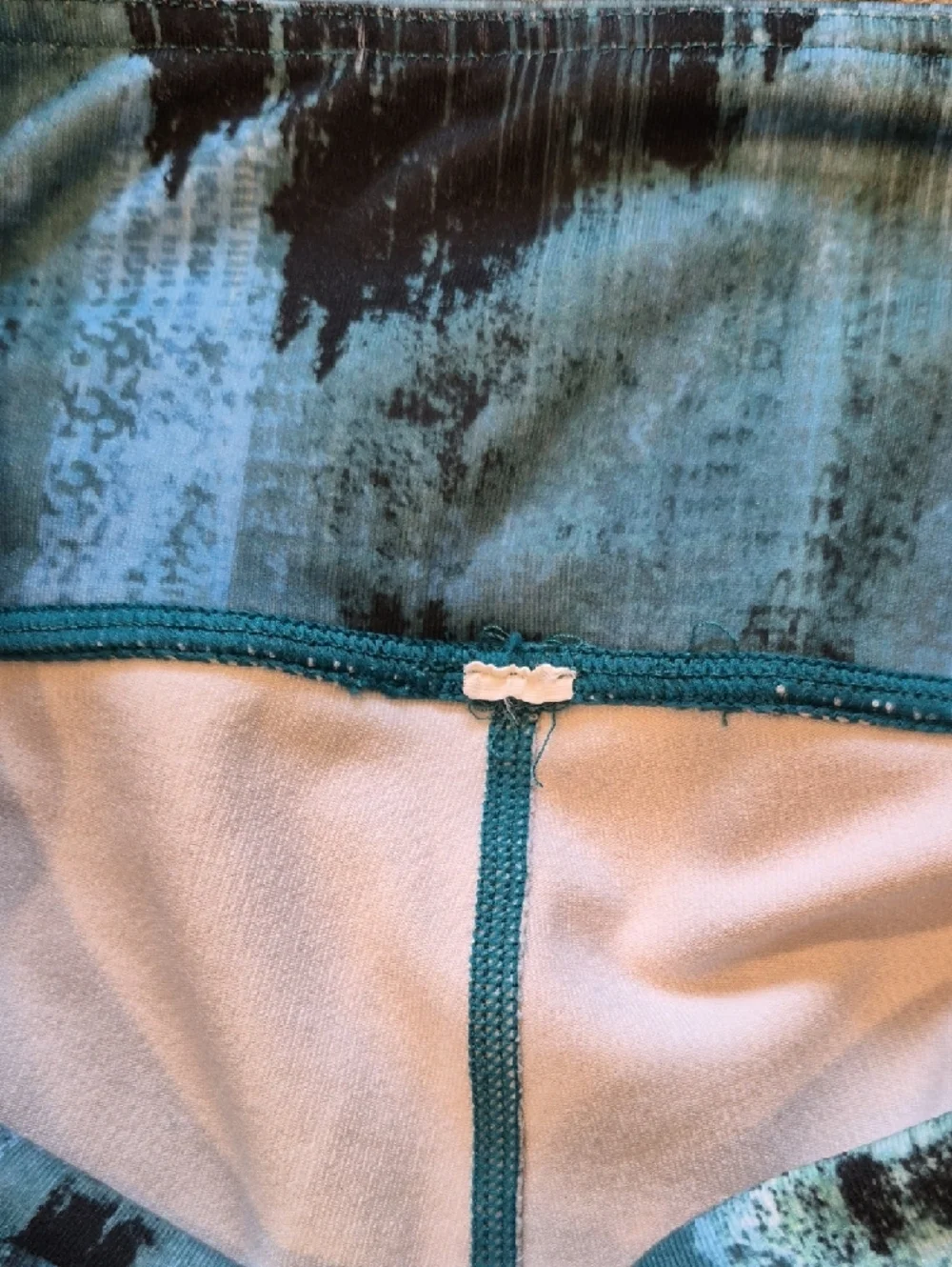 ALO Yoga Blue & Black Abstract Print Leggings